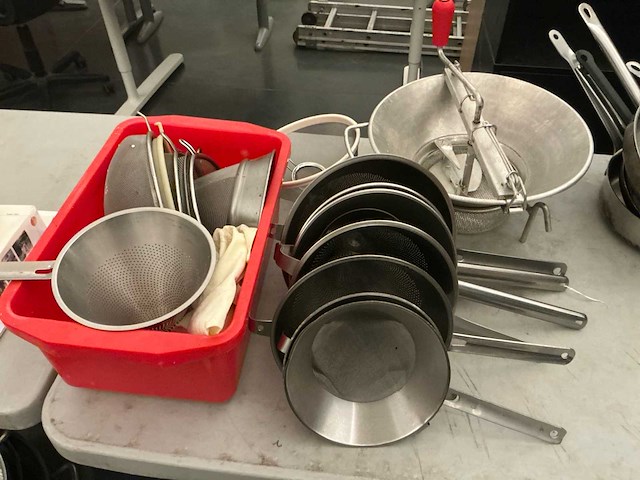 Lot vergieten en passe-vite - afbeelding 1 van  4