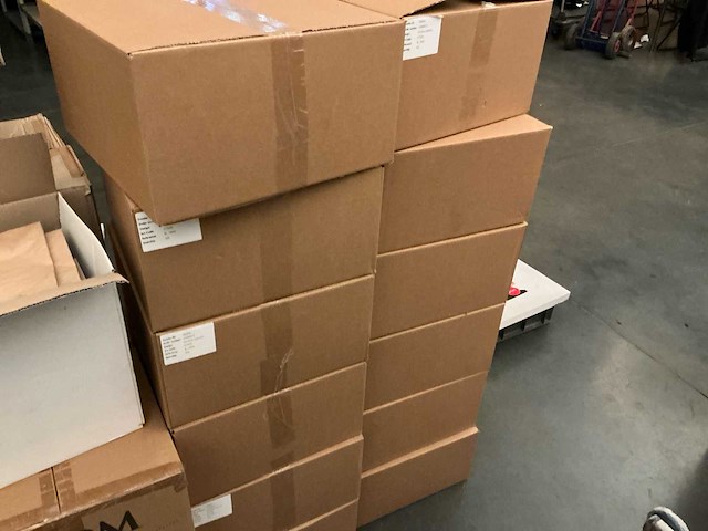 Lot verpakkingsmateriaal - afbeelding 3 van  14