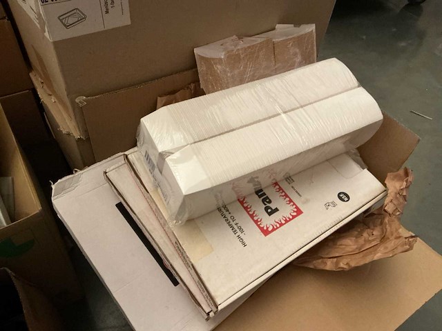 Lot verpakkingsmateriaal - afbeelding 9 van  14