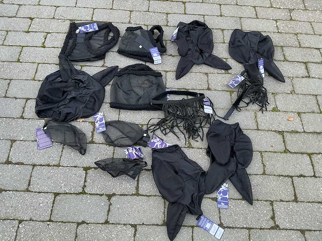 Lot vliegenmaskers paarden (13x) - afbeelding 1 van  6