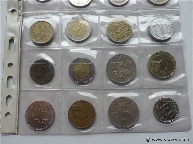 Lot wereldmunten (1 vel) - afbeelding 4 van  4