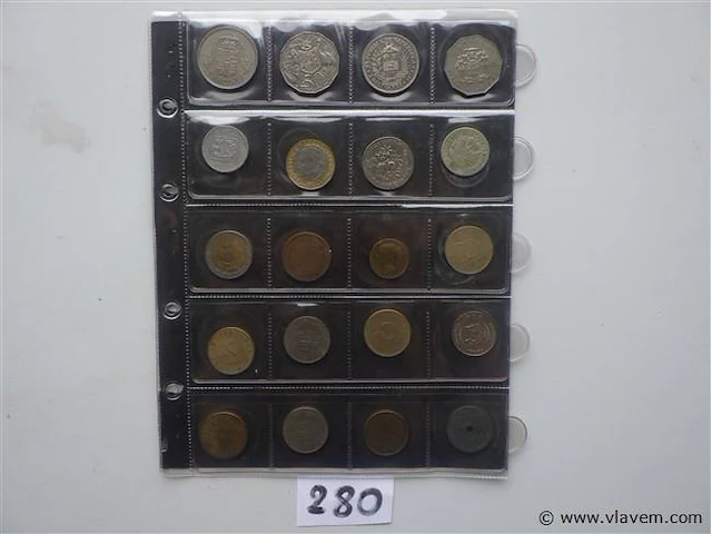 Lot wereldmunten (1 vel) - afbeelding 1 van  5