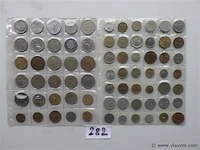 Lot wereldmunten (2 vellen)