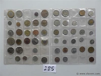 Lot wereldmunten (2 vellen)