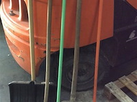 Lot werkmateriaal - afbeelding 2 van  2