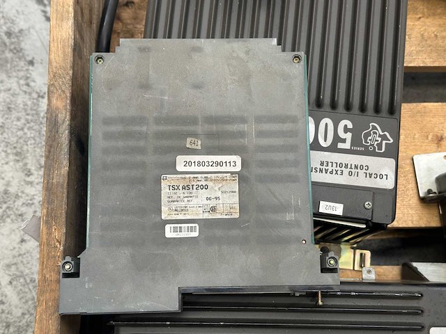 Lot with controllers and light sensors - afbeelding 5 van  7