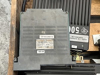 Lot with controllers and light sensors - afbeelding 5 van  7