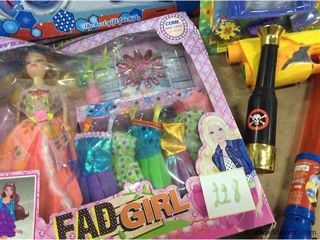 Lot wo fad girl - afbeelding 3 van  3