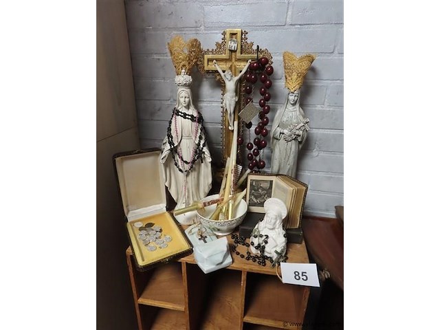 Lotje devotica en divers - afbeelding 1 van  3