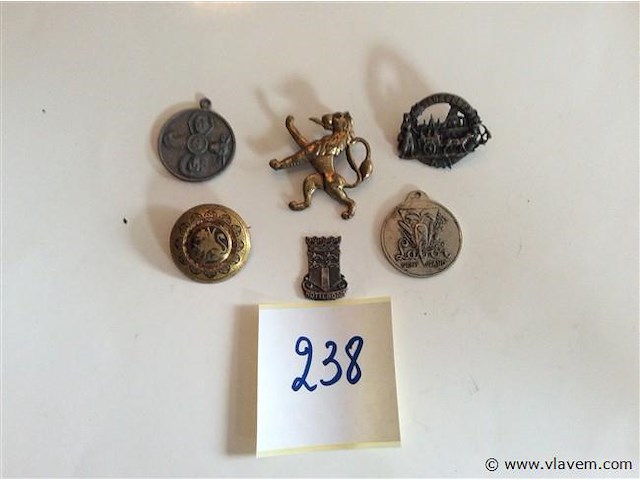 Lotje varia - afbeelding 1 van  2