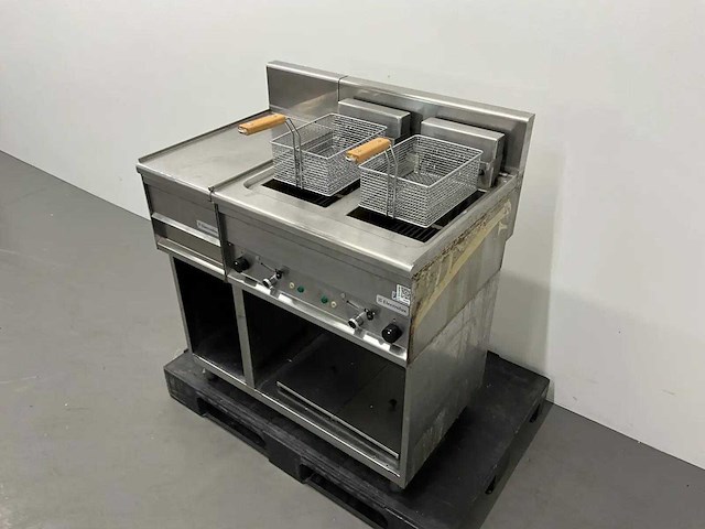 Lotus - fq-62e - dubbele friteuse met neutrale unit - afbeelding 2 van  8