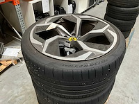 Lotus velgen set met pirelli p zero 315/30 r23 zomerband met velgen (4x) - afbeelding 3 van  10