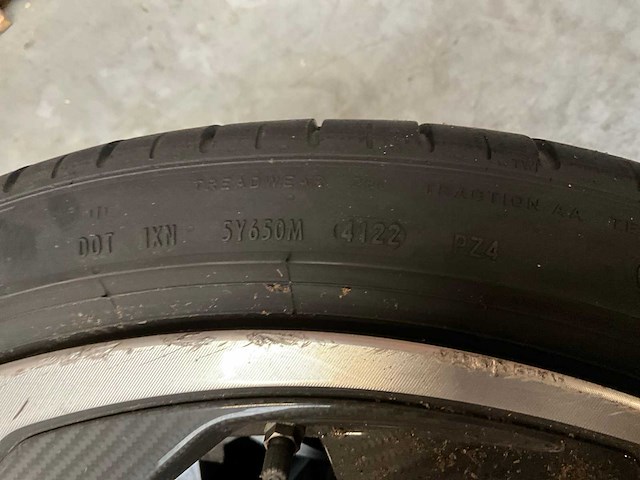 Lotus velgen set met pirelli p zero 315/30 r23 zomerband met velgen (4x) - afbeelding 8 van  10