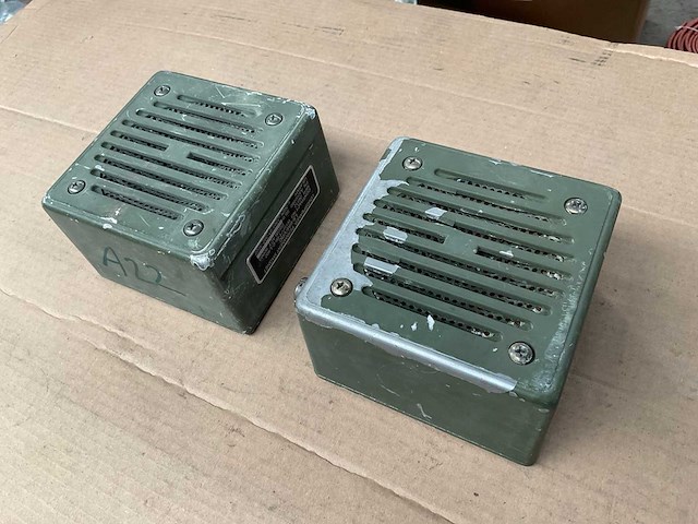 Loudspeaker amplifier (2x) - afbeelding 1 van  4