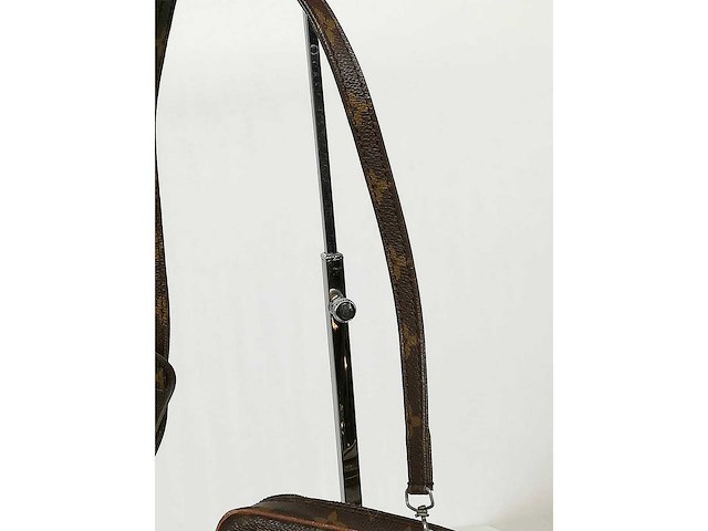 Louis vuitton - danube - schoudertas - afbeelding 9 van  12