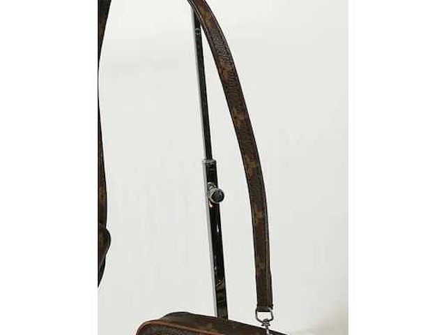 Louis vuitton - danube - schoudertas - afbeelding 9 van  12