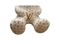 Louis vuitton beer sculptuur - afbeelding 4 van  5