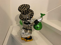 Louis vuitton dagobert duck sculptuur - afbeelding 7 van  8