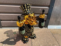 Louis vuitton dagobert duck sculptuur - afbeelding 3 van  8