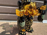 Louis vuitton dagobert duck sculptuur - afbeelding 4 van  8
