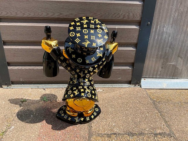 Louis vuitton dagobert duck sculptuur - afbeelding 7 van  8