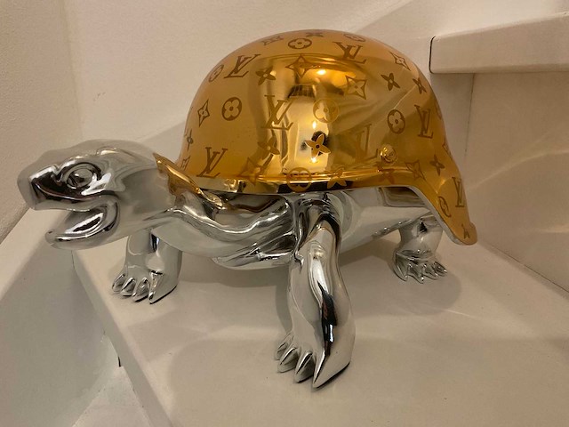 Louis vuitton turtle sculptuur - afbeelding 1 van  6