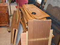 Louis xv slaapkamer bestaande uit commode 4 laden, 2 kleine commode 5 laden, kleerkast 4 deuren, kleerkast 3 deuren, tweepersoonsbed met matras - afbeelding 7 van  19