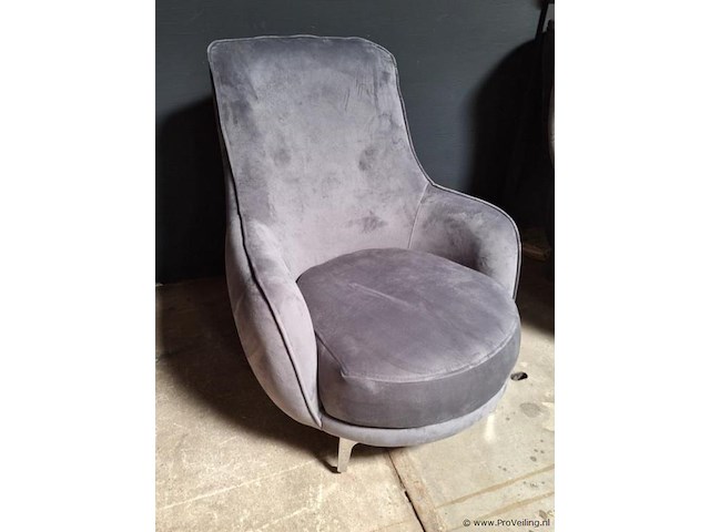 Lounge fauteuil v.v. fluwelen stoffen bekleding en metalen poten - afbeelding 1 van  5