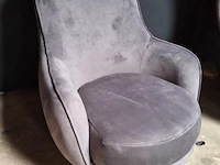 Lounge fauteuil v.v. fluwelen stoffen bekleding en metalen poten - afbeelding 1 van  5