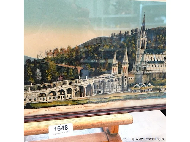 Lourdes basilique - vue laterale - afbeelding 4 van  5