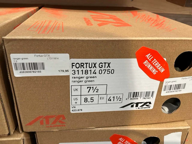 Lowa all terrain hardloopschoenen (7x) - afbeelding 6 van  9