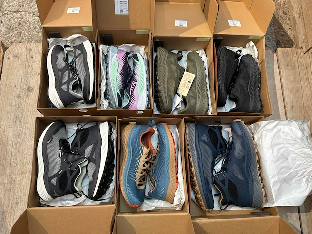 Lowa all terrain hardloopschoenen (7x) - afbeelding 2 van  9