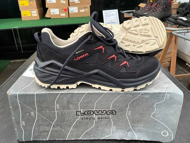 Lowa sirkos evo wandelschoen - afbeelding 1 van  3