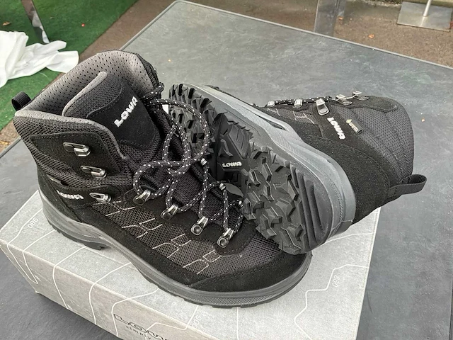 Lowa taurus pro wandelschoen (3x) - afbeelding 2 van  5
