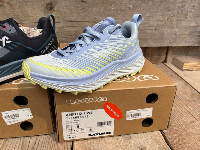 Lowa trail hardloopschoenen (3x) - afbeelding 4 van  5