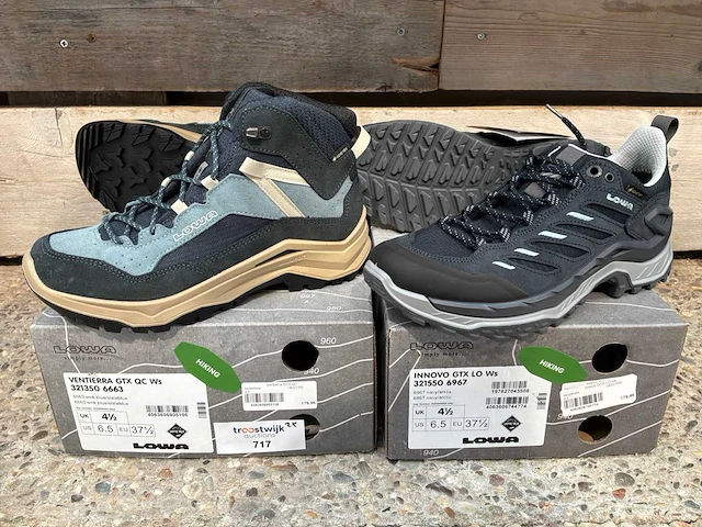 Lowa wandelschoen 37.5 (2x) - afbeelding 1 van  5