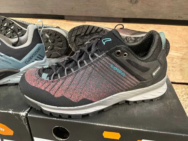 Lowa wandelschoen 37.5 (2x) - afbeelding 4 van  5