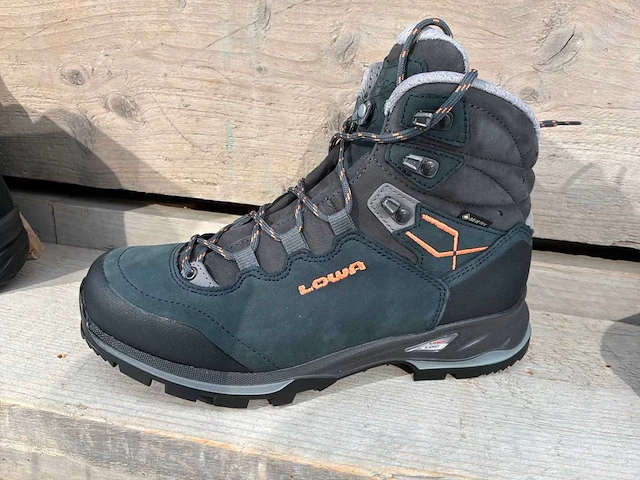 Lowa wandelschoen 37.5 (2x) - afbeelding 3 van  3