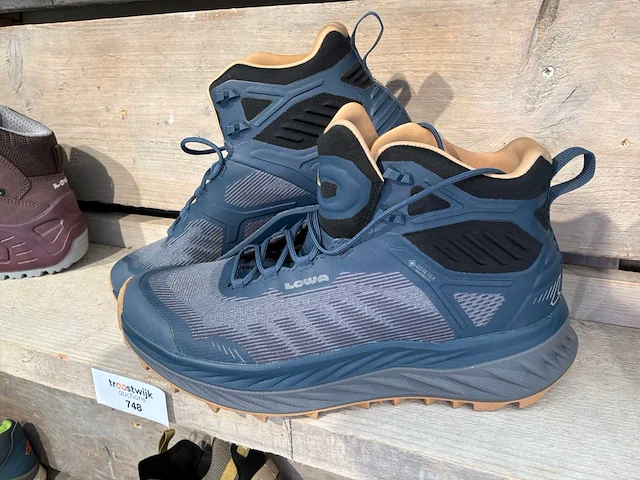 Lowa wandelschoen 41,5 - afbeelding 1 van  3