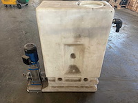 Lowara pomp met reservoir - afbeelding 3 van  4
