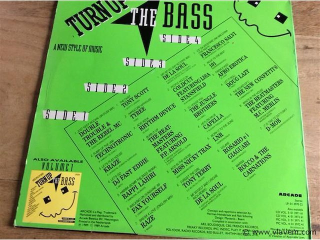 Lp turn up the bass vol2. - afbeelding 2 van  2