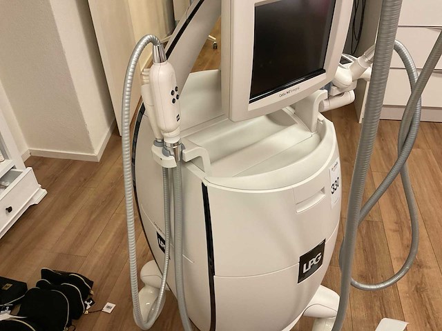 Lpg cellu m6 integral endermologie machine - afbeelding 7 van  9