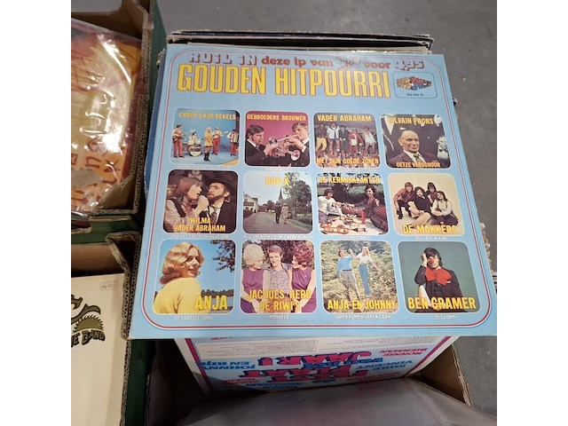 Lp's en singels , sony/grundig - afbeelding 2 van  15