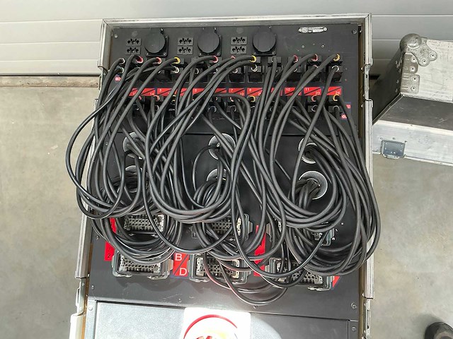 Lsc e24 24x2.5kw dimmerrack - afbeelding 3 van  3