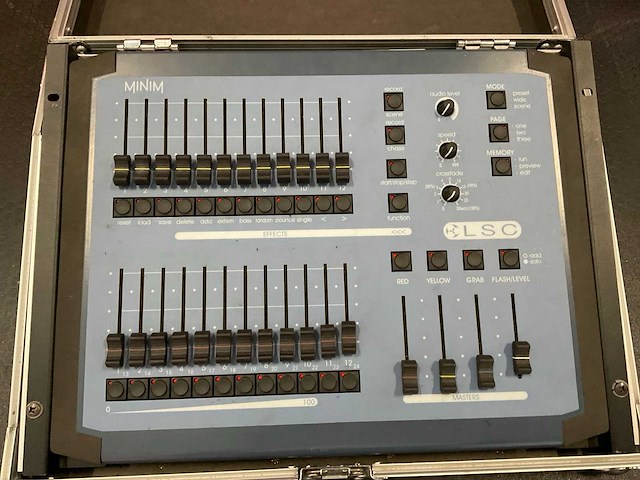 Lsc minim 12/24 fx dmx controller lichtmengtafel - afbeelding 2 van  5