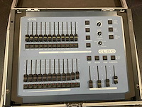 Lsc minim 12/24 fx dmx controller lichtmengtafel - afbeelding 2 van  5