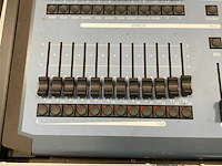 Lsc minim 12/24 fx dmx controller lichtmengtafel - afbeelding 4 van  5