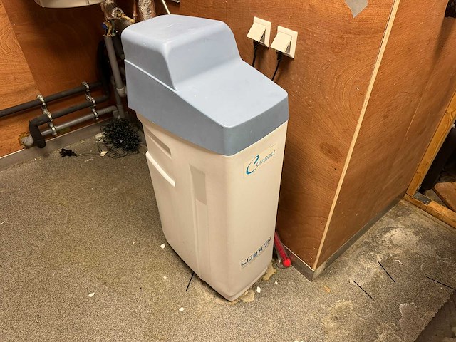 Lubron - compact c80 - waterontharder - afbeelding 1 van  4