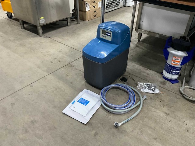 Lubron 10 waterontharder - afbeelding 1 van  7