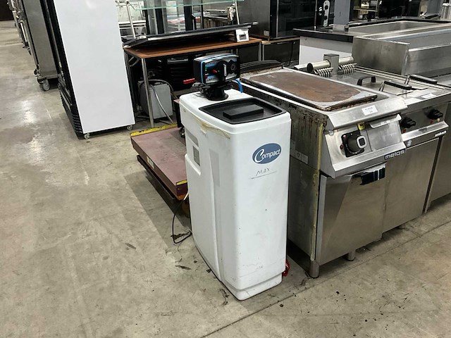 Lubron compact c-80 waterontharder - afbeelding 1 van  7